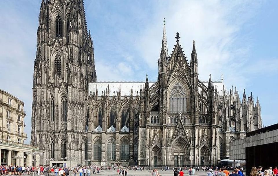Cologne Heritage Walking Tour of the Cathedral and Historic Sites