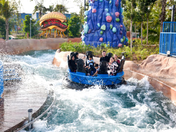 Private Transfer Tour to Motiongate Dubai Theme Park