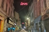 Course julien world's coolest district & Noailles Exotic market 6