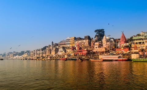 Cultural Tour of Varanasi and Sarnath with Sunrise Boat Ride