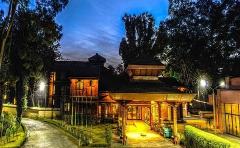 Luxury Golf and Wellness Tour in Kathmandu, Nepal