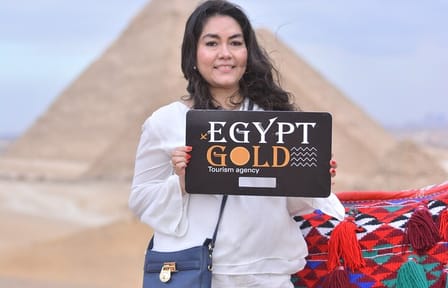Private Day Tour of Giza Pyramids and Saqqara in Egypt