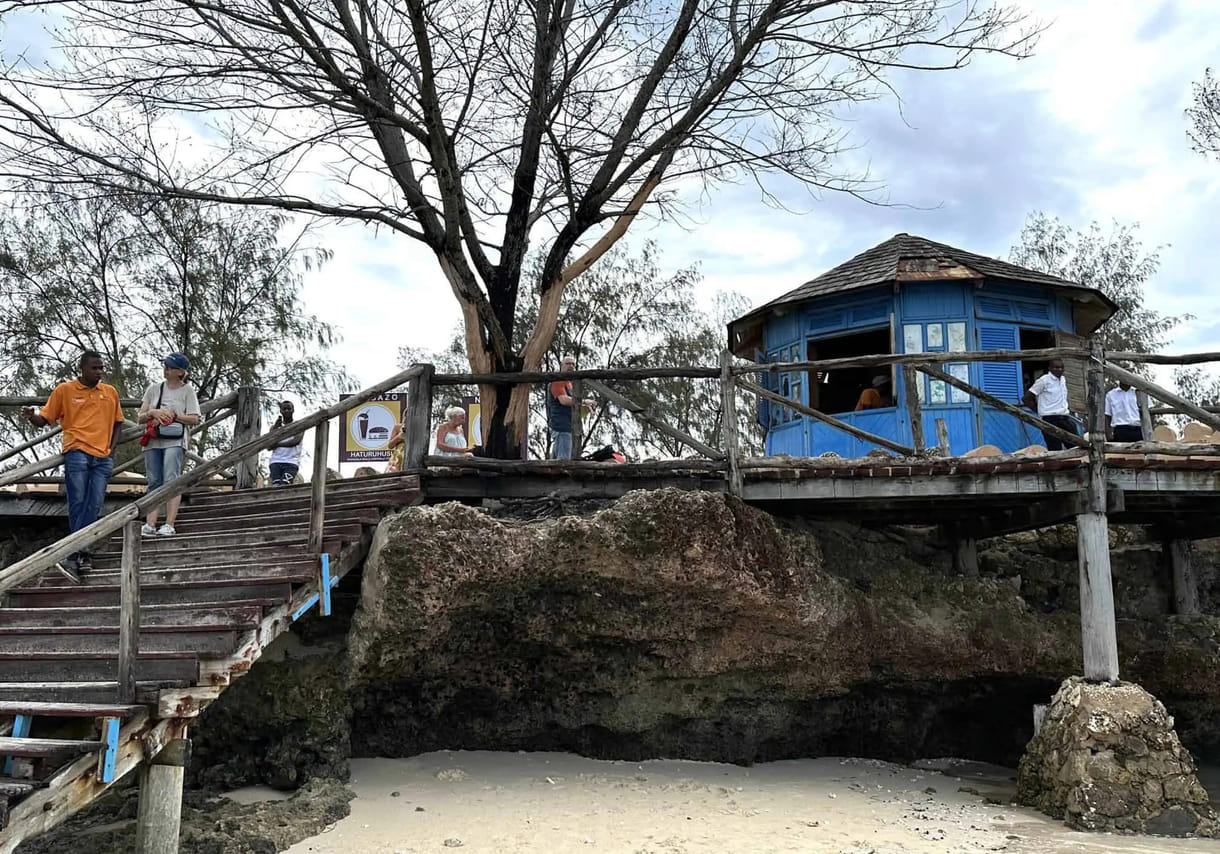 Zanzibar: Escape To Prison Island: Nature’s Giants and Historical Secrets 2
