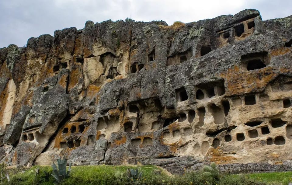 Explore Otuzco Ancient Tombs and Hortensia Garden in Cajamarca