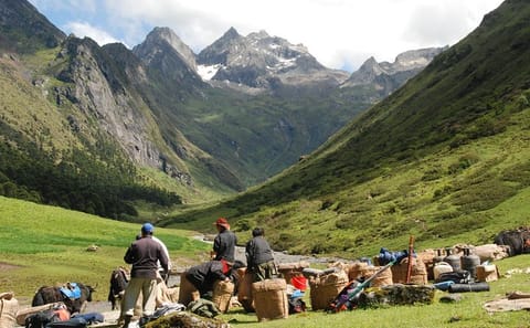 11-Day Jomolhari Loop Trekking Tour in Bhutan