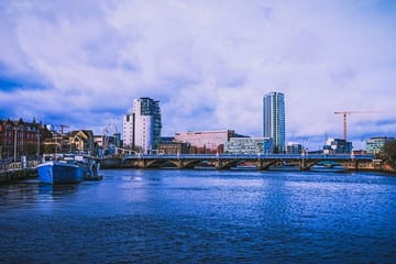 Belfast City Highlights Tour: 5-Hour Guided Experience
