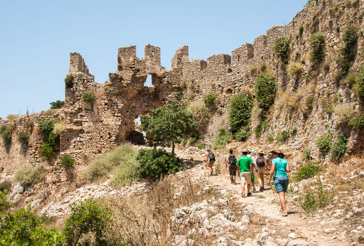 Hiking around Navarino Bay 2