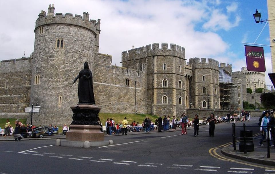 Royal Windsor Castle, Private Tour includes Admission with Audio Guides