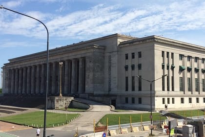 Walking Tour of the Recoleta Neighborhood in Buenos Aires