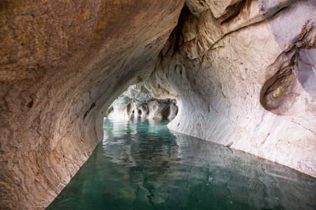 Private Tour to Wadi Shab, Fins Beach & Bimmah Sinkhole Adventure