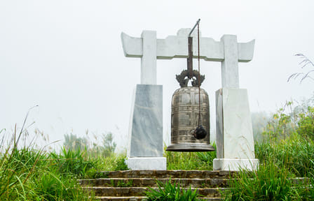 Bach Ma National Park Trek and Beach Day in Da Nang