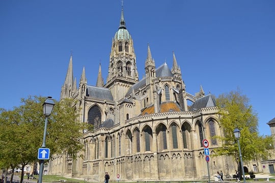 Bayeux Private Walking Tour With A Professional Guide