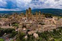PRIVATE Full-Day Tour of San Gimignano and Volterra 2