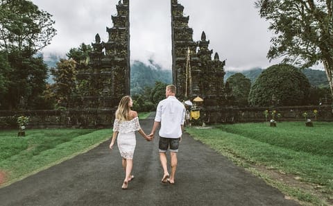 Private Full-Day Tour of West Bali's Waterfalls and Culture
