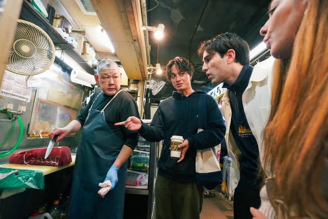 Tsukiji Fish Market: Behind the Scenes & 10 Seafood Tastings 2