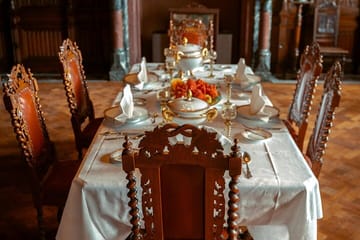 Private Day Trip to Drachenburg Castle from Cologne