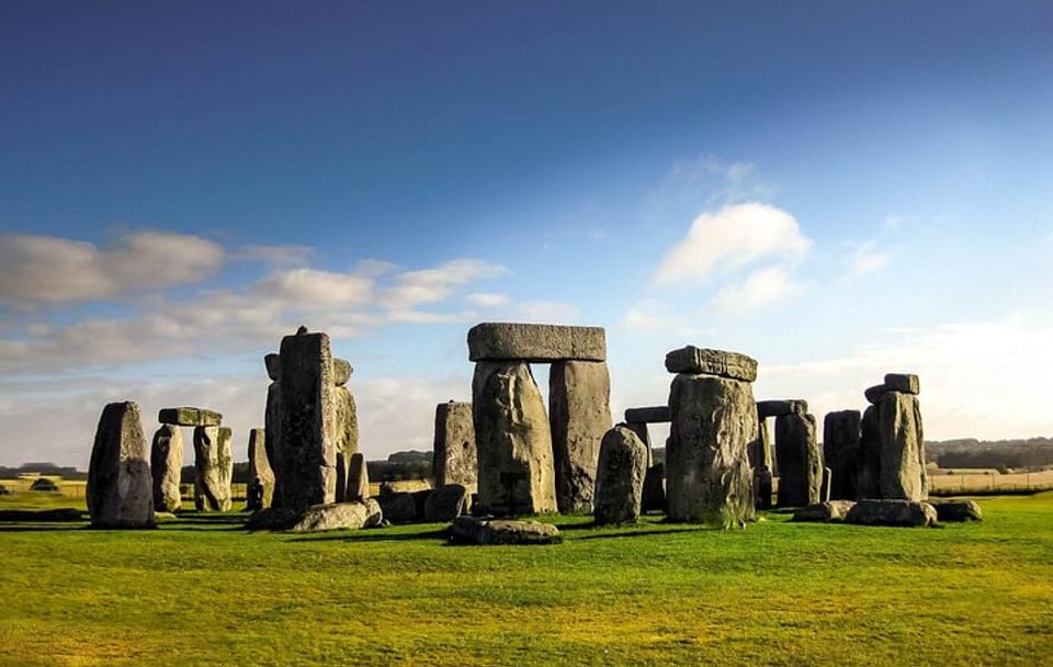 Private Day Trip to Windsor, Stonehenge and Bath from London