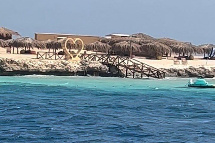 Private Speedboat to Magawish Island ,Snorkeling from Hurghada