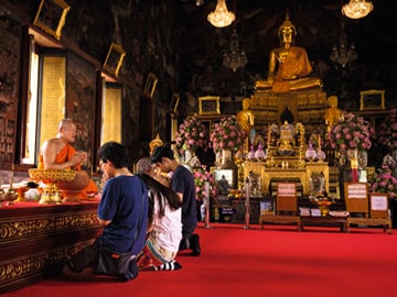 Bangkok Cultural Tour and Phuket Beach Relaxation Trip