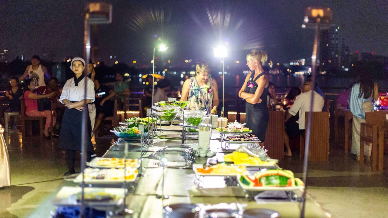 White Orchid Dinner Cruise with Optional Return Transfers 2