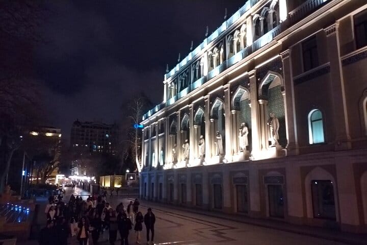 Baku from Highland Park-Baku-night-panoramic-tour-VLA Travel-city view night panoramic tour