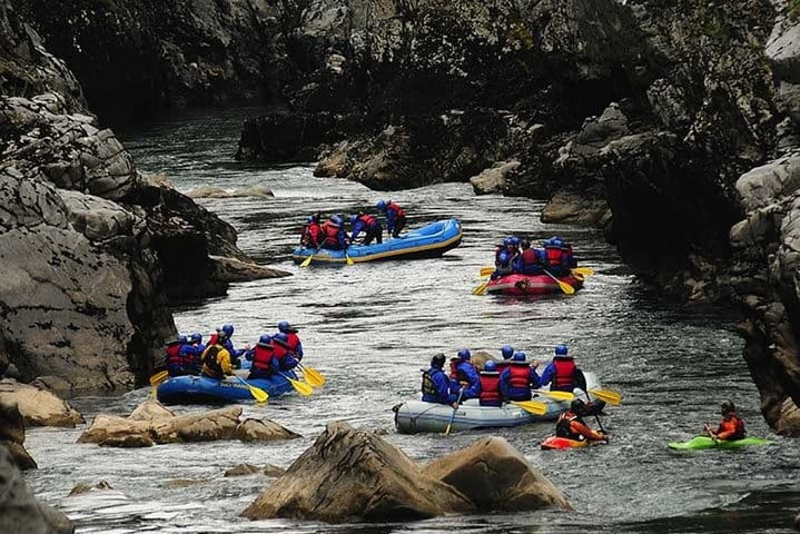 Bariloche: Classic rafting for the whole family full day 6