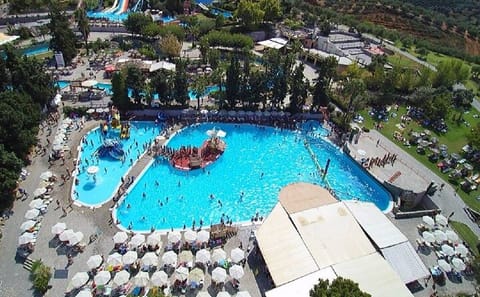 Full Day Admission to Limnoupoli Waterpark in Rethimno