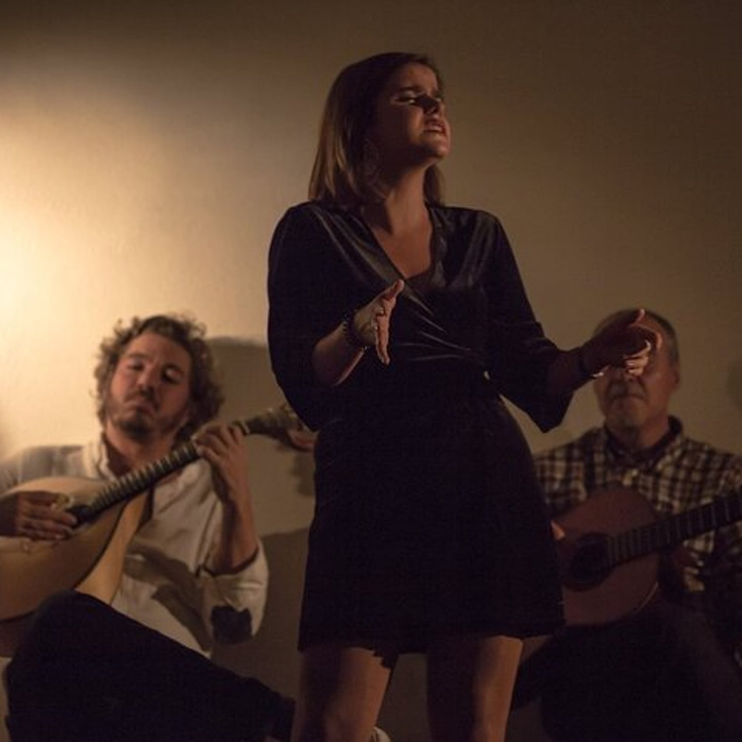 Associação do Fado Casto: petiscos e fado