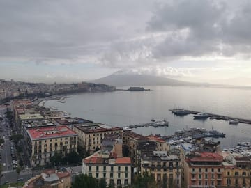 Naples and Paestum Day Tour with Mozzarella and Wine Tasting