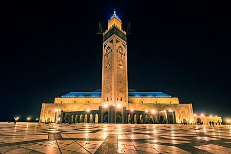 Magical Casablanca Night Tour: Mosque, Medina, and Moroccan Feast