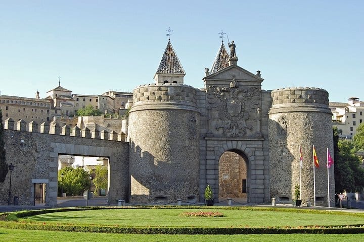 Toledo Private Half Day Tour Cathedral Santo Tome and Synagoge  3
