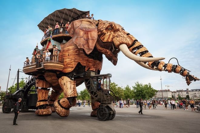 TOP Nantes : Private Guided Tour with your mobile photo 6
