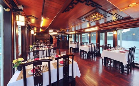 Boutique Bai Tu Long Bay Cruises 2 Days Tour Transfer from Hanoi