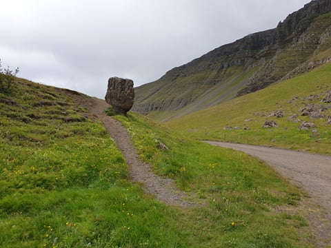 An image of Staupasteinn in Hvalfjordur