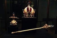 How to Pick a Crown. A Private Themed Tour of the Imperial Treasury (Kaiserliche Schatzkammer) / Tickets included 1