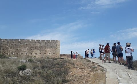 Chania Town Tour: Venetian Harbor and Ancient Aptera Visit