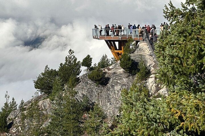 Sea to Sky Gondola view point, Squamish