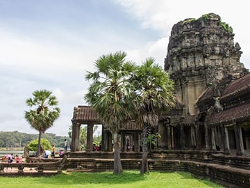 10-Day Cultural Tour of Ho Chi Minh City and My Tho