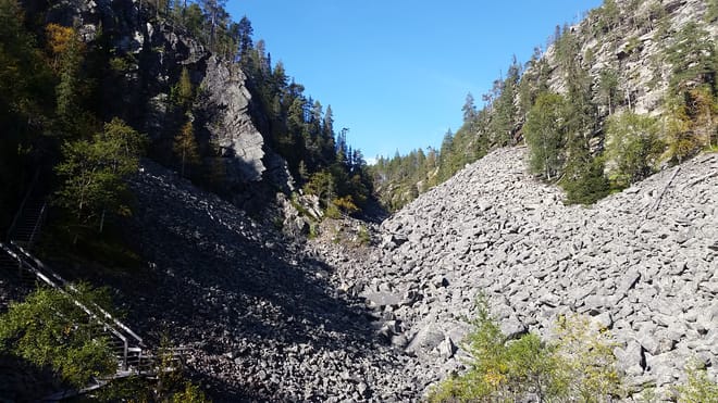 Guided Hike to Pyhä-Luosto National Park - Explore Secrets of Finnish Nature and Finland Deepest Gorge 7