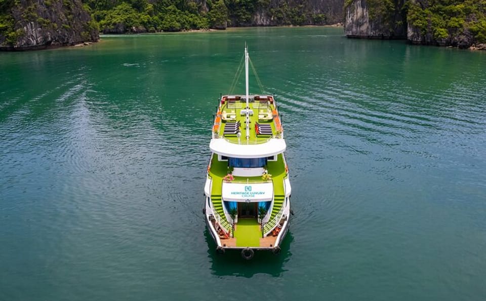 Luxury Day Cruise in Halong Bay with Lunch and Activities