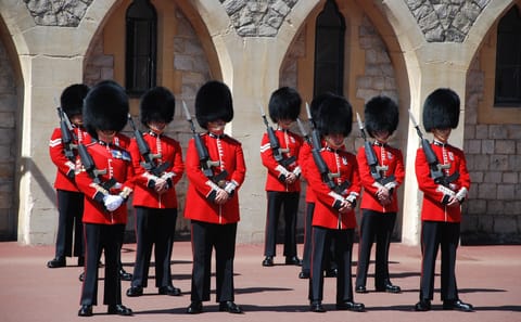 Day Trip from London to Windsor, Stonehenge and Bath