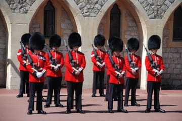 Day Trip from London to Windsor, Stonehenge and Bath