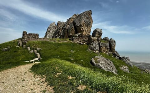 14-Day Cultural and Nature Tour of Azerbaijan's Ağsu and Bakı
