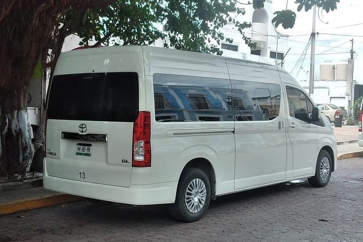 Private Airport Service to Cancun Hotel Zone 6