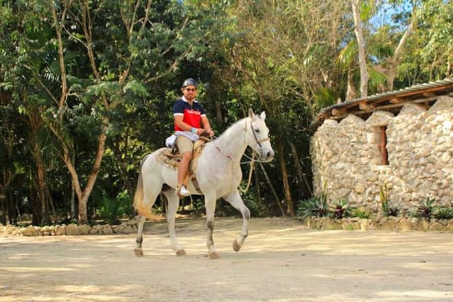 Horseback Riding Tour in the Tropical Jungle from Cancun and Riviera Maya 5
