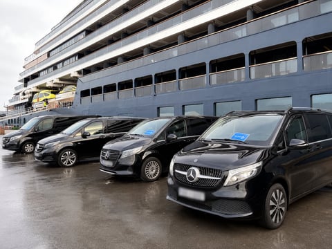 Cruise Port → Keflavík Airport – Private Transfer (1–6 Passengers)