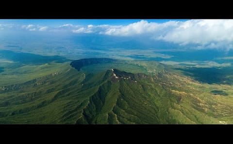 Full-Day Private Hiking Tour of Mount Longonot from Nairobi