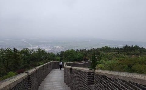 Hiking Day Trip to Yixing Little Great Wall from Shanghai