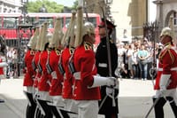 Full Day Traditional Private London Tour by Walking & Public Transportation 10