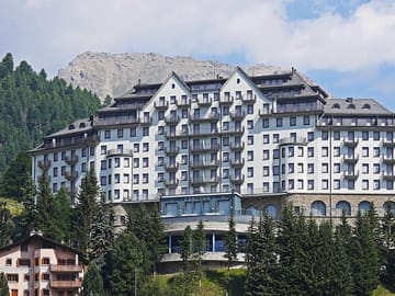 Lake, Legends & Luxury: A St. Moritz Walking Experience